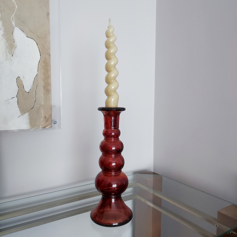 NAMBA_ROMA y TWIST_Portavelas esferas terracota y vela arena