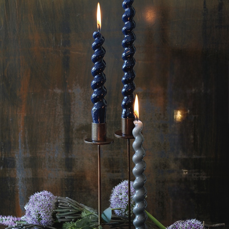 TWIST - Vela artesanal esmaltada azul noche 17CM